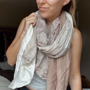 Petrusse Cotton Scarf